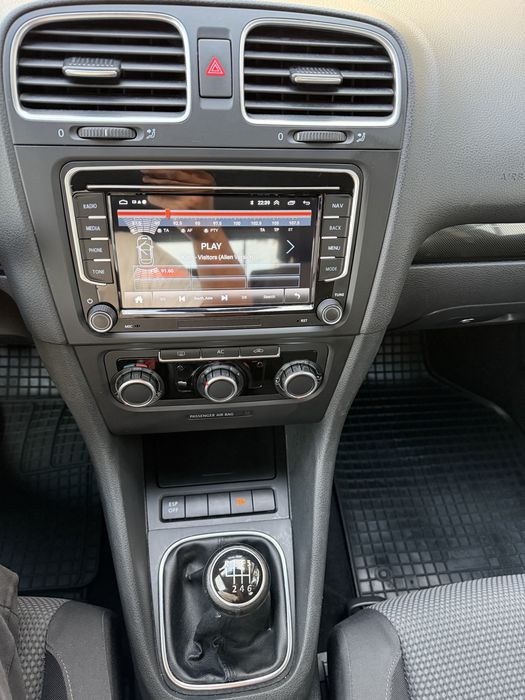 Volkswagen Golf VI