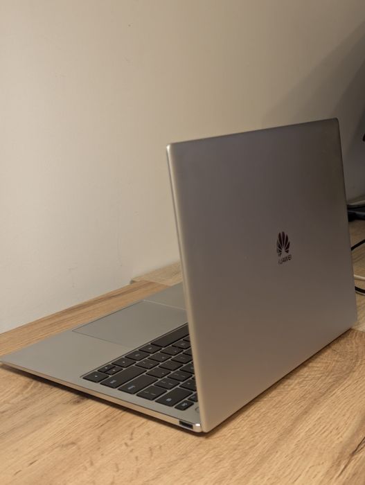 Huawei MateBook X Pro (3K Touchscreen) – Unic Proprietar