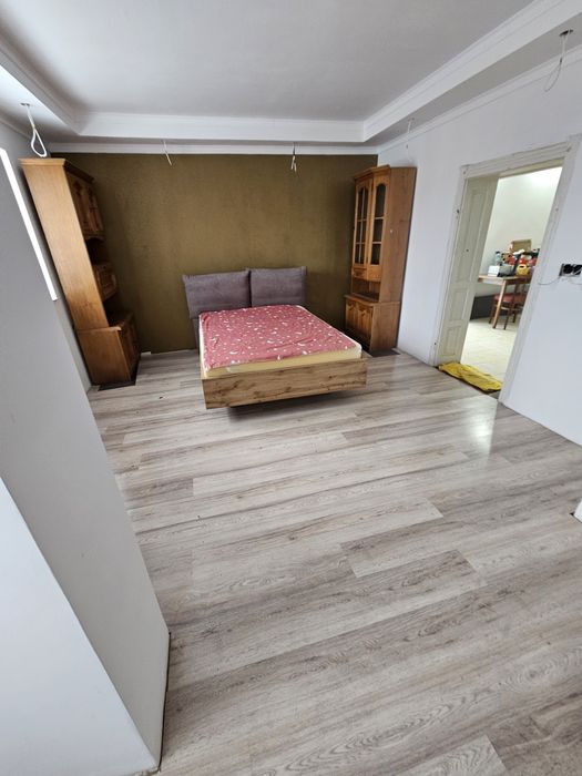 Vand casa situata in loc. Salard