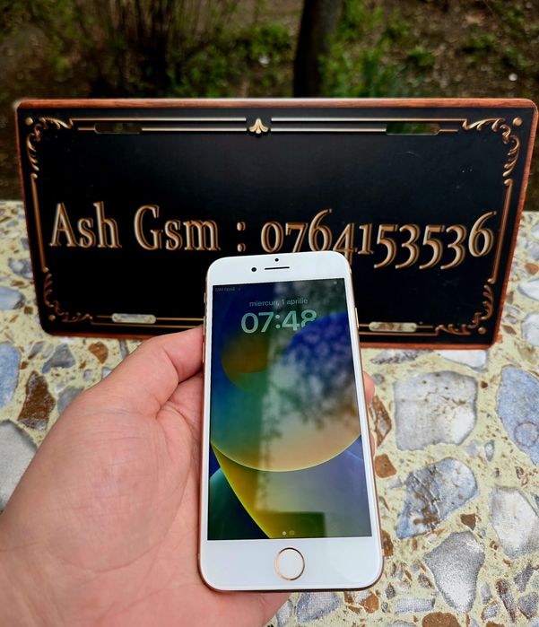 Iphone 8 Gold, baterie 100% , pret fix !
