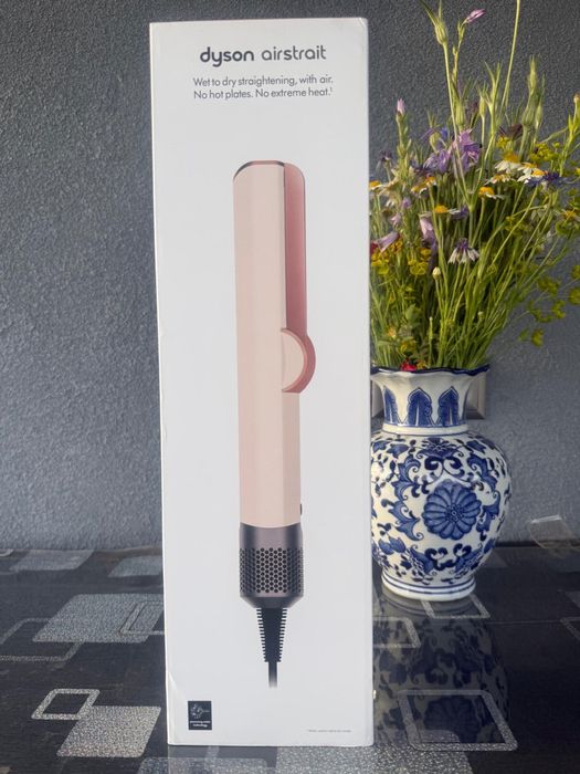 Dyson Airstrait HT01 Nou Sigilat