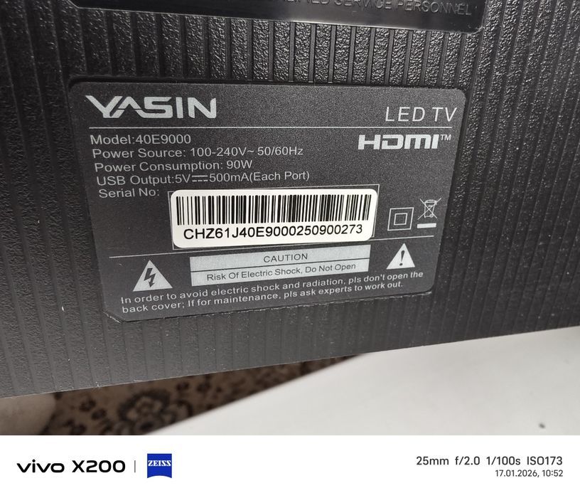 Продам телевизор смарт ясин