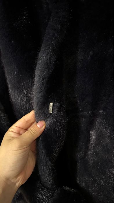 Продам норковую шубу