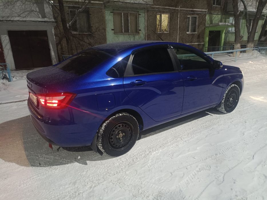 Лада Веста 2020 год