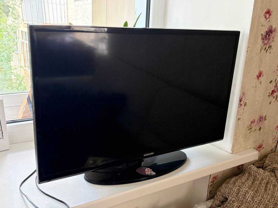 Продаётся телевизор Samsung UE32FH4003