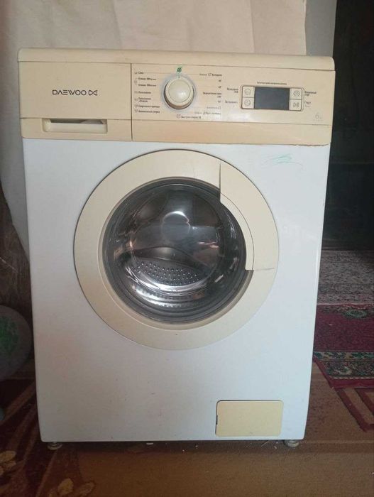 Продаётся стиральная машина  DAEWOO