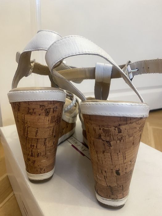 Сандали от естествена кожа