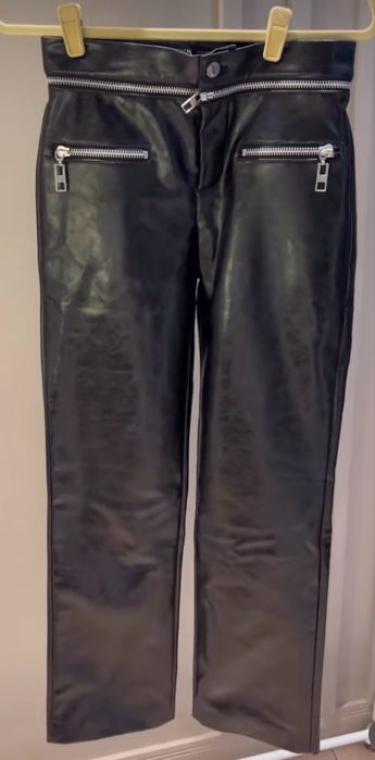 Продам куртку зара демисезон