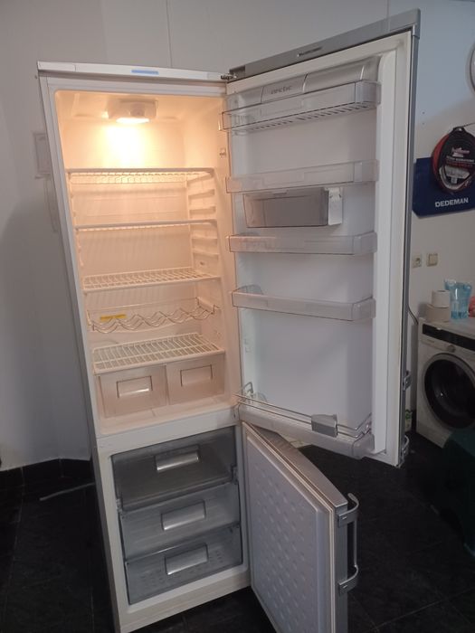 Depanare Frigidere și Congelatoare si Frigidere de Tir