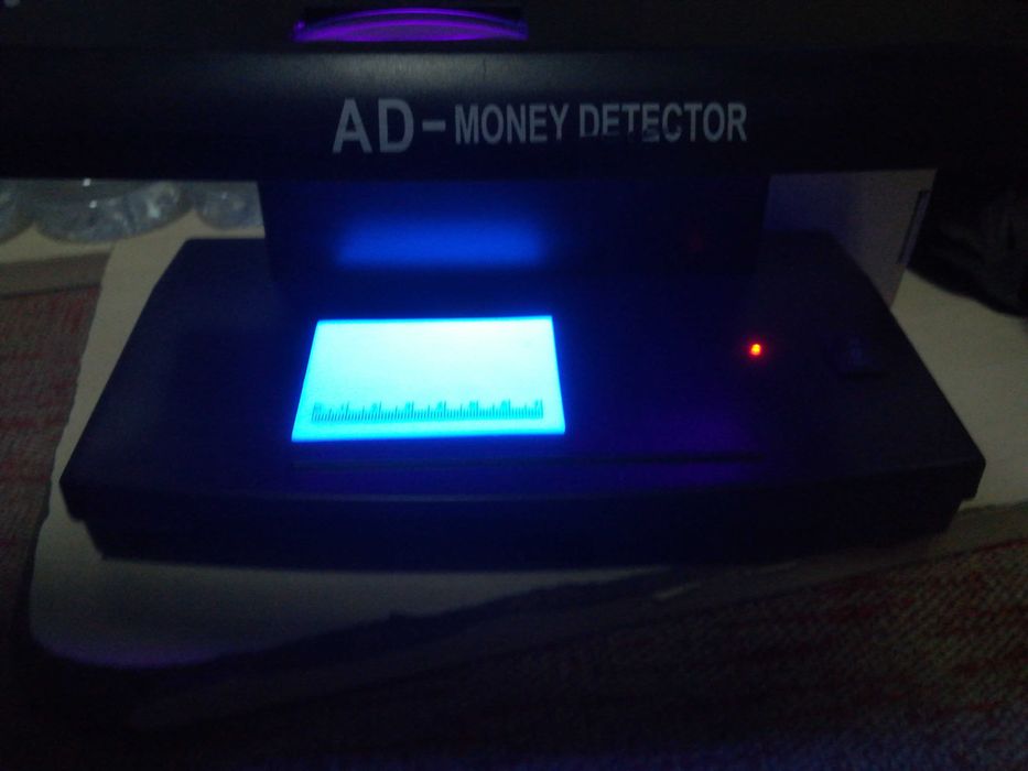 Детектор за фалшиви банкноти