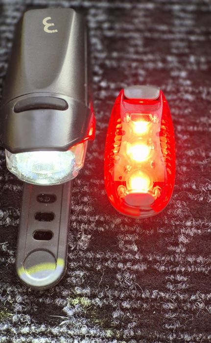 Set Far + Stop LED wireless cu semnalizare bicicleta