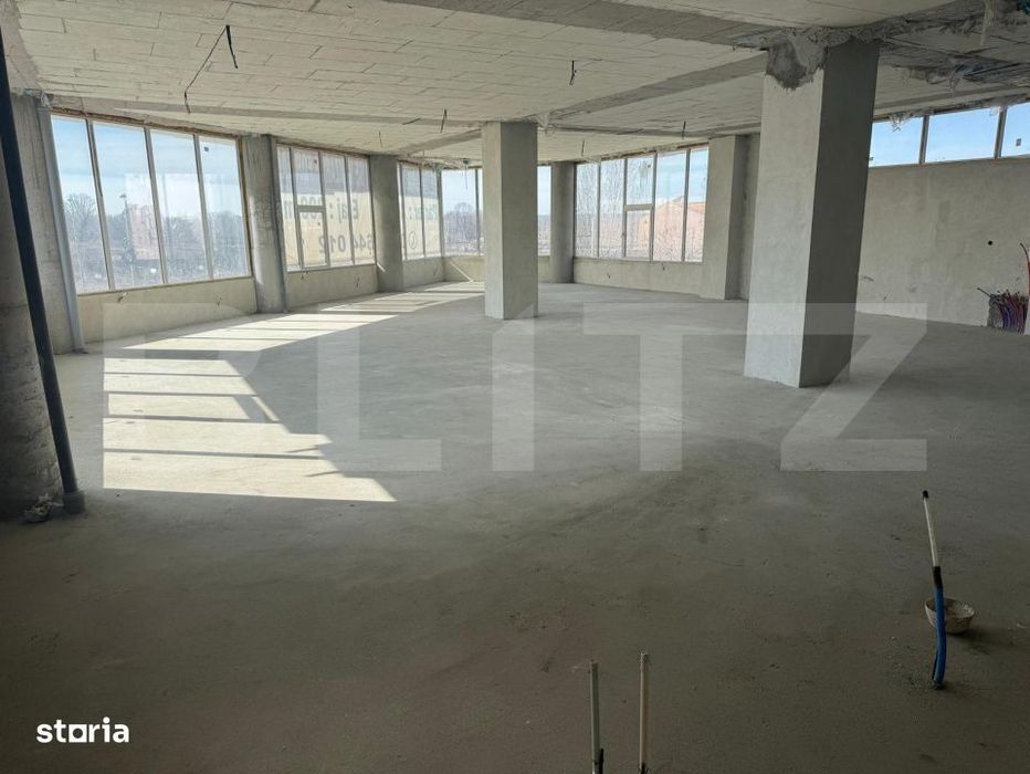 Spatiu comercial, 200 mp, open space