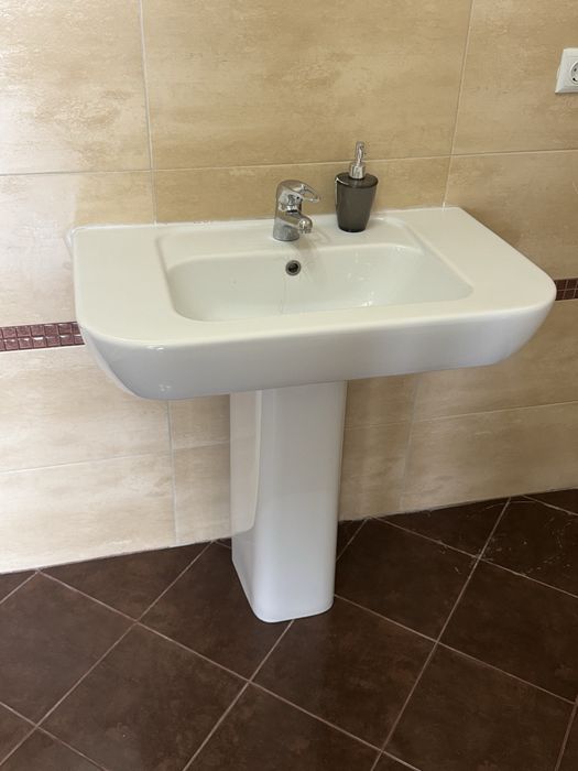 Продам раковины 2 шт