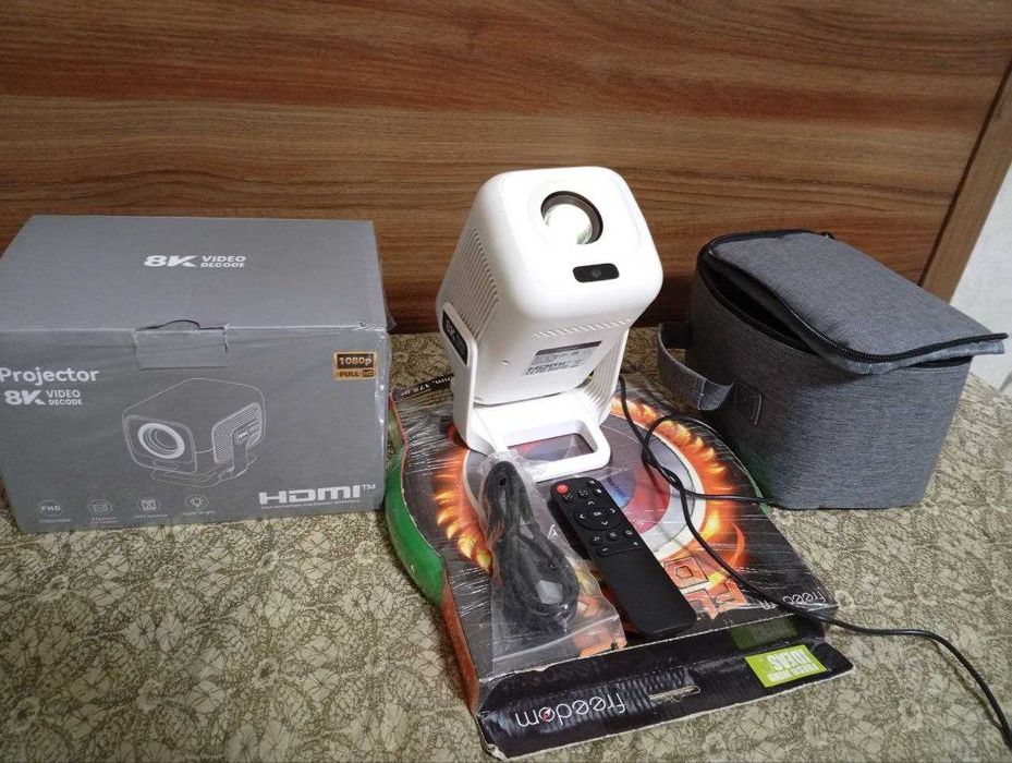 Ищете качественный смарт проектор для всей семьи?