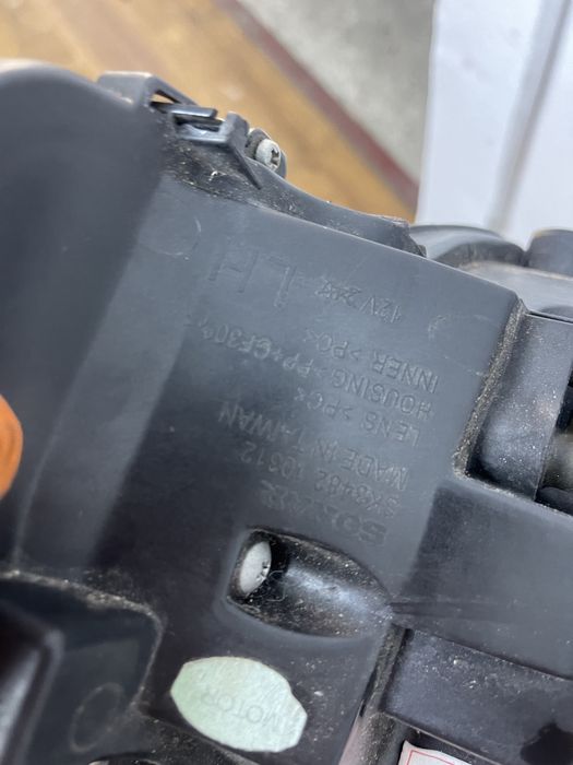 Far stânga xenon BMW Seria 3 F30 F31 Angel Eyes LED DRL 11-2015