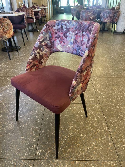 Стулья для кафе или дома