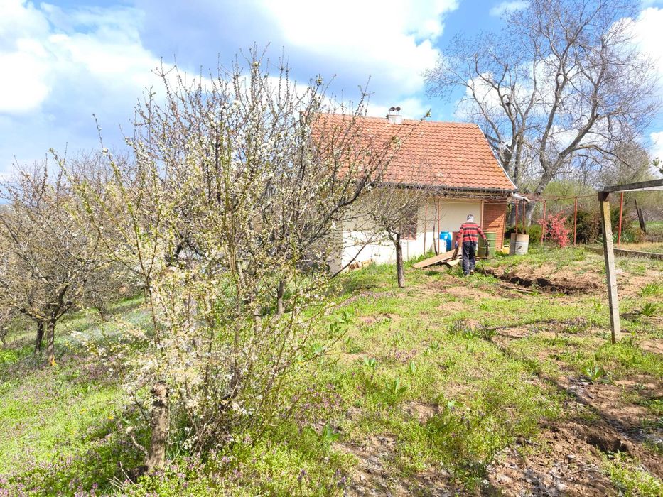 Продава се Къща в Търговище, Вилна зона - 100 кв.м за 459 €/кв.м - Снимка #23