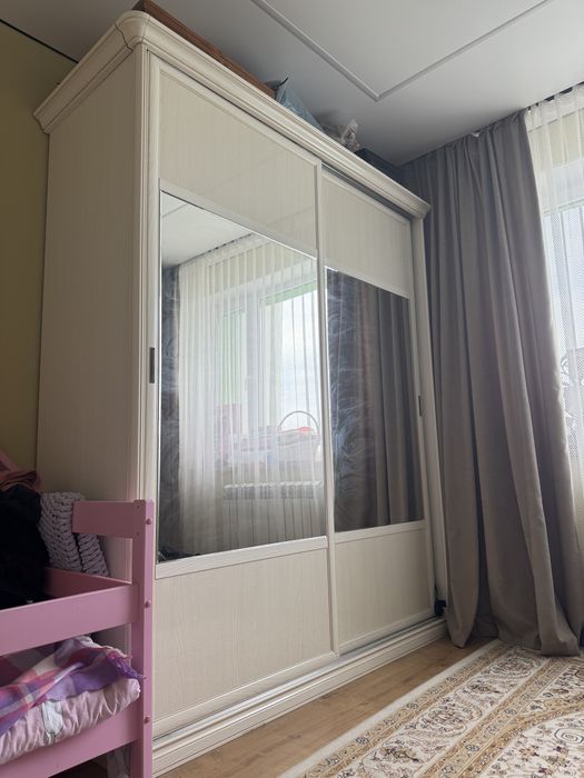Продам Шкаф-купе и комод с зеркалом