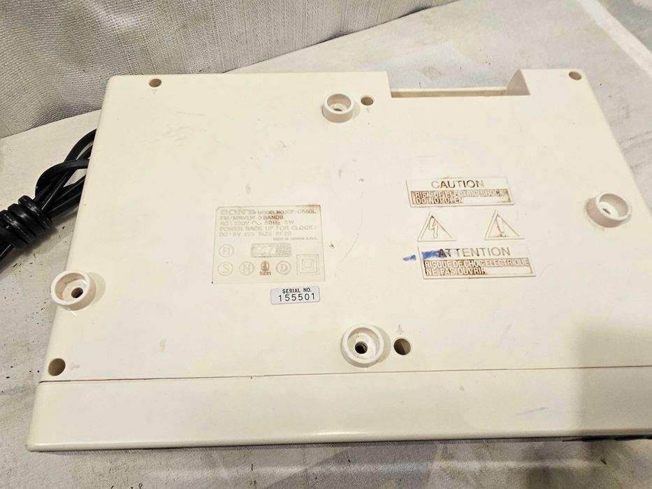 Tuner Sony ICF-C560L defect dezmembrez nu se aude