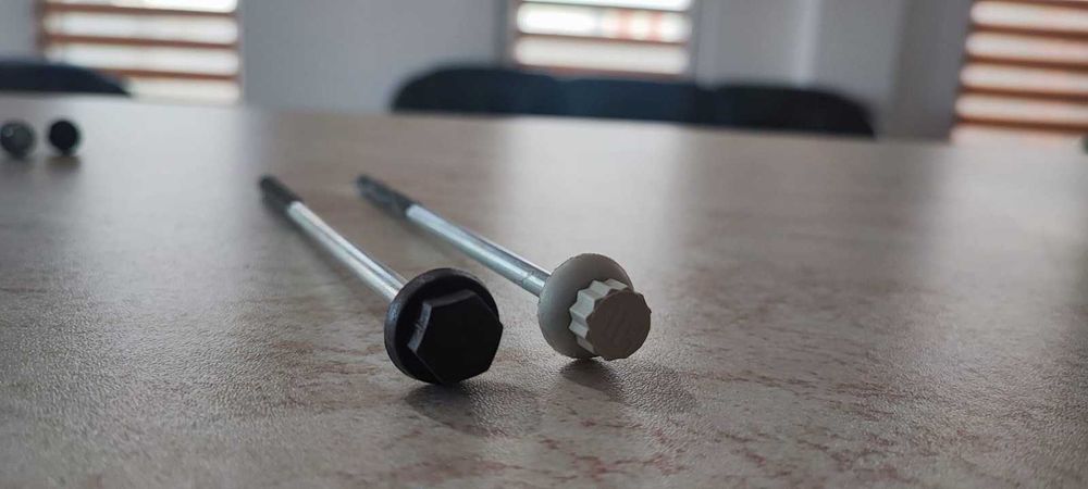 Panouri Sandwich/ Accesorii/ Sisteme Pluviale/ Sisteme de prindere