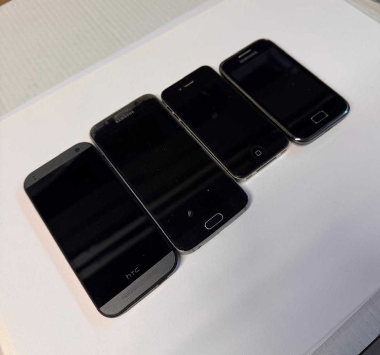 Lot 4 telefoane funcționale – iPhone / Samsung / HTC
