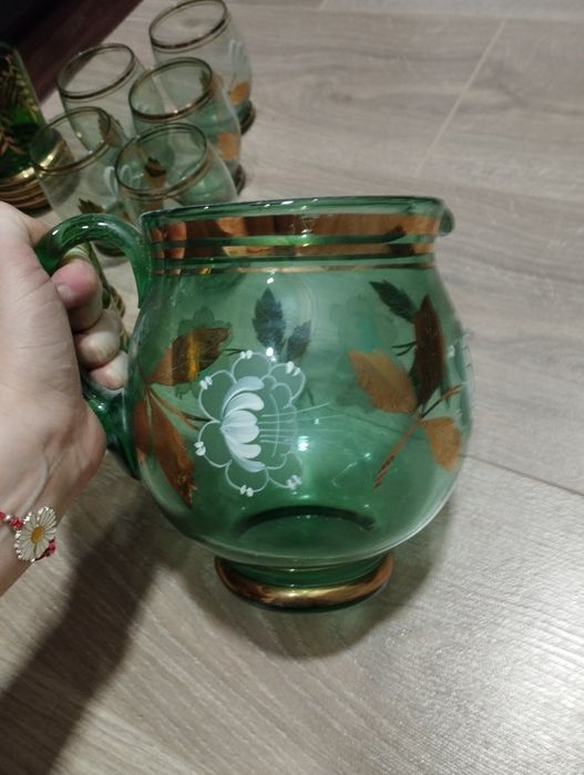 Ретро зелен сервиз с позлата