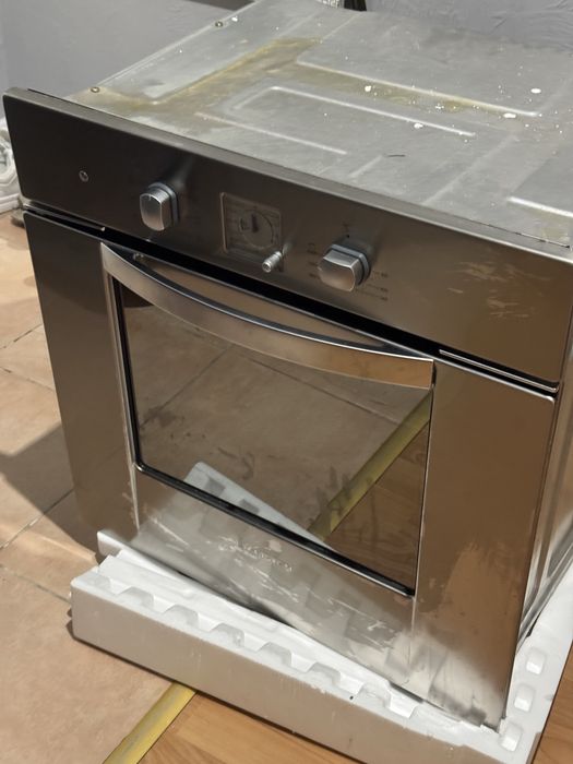 Отдам бесплатно духовку