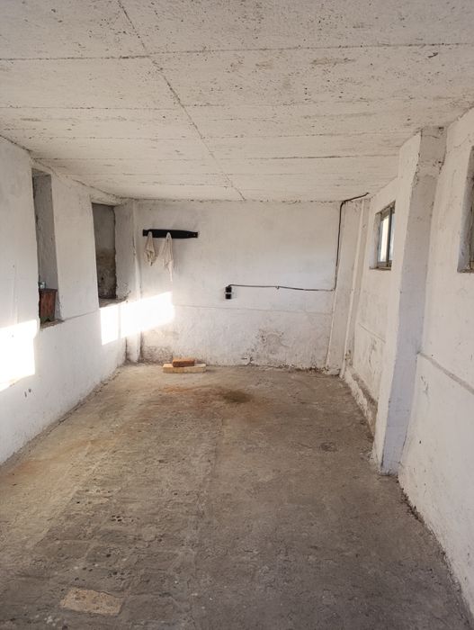 Дава се под наем Гараж / Паркомясто в Русе, Цветница - 12 кв.м за 61.2 € - Снимка #1