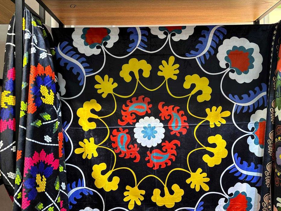 Suzana optom sotiladi. Buyurtma asosida istangan o'lchamda chiqaramiz