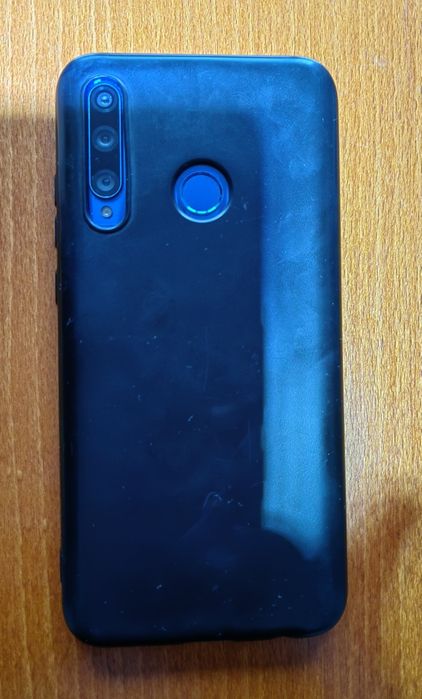 Продавам телефон  HUAWEI HONOR 20 Lite