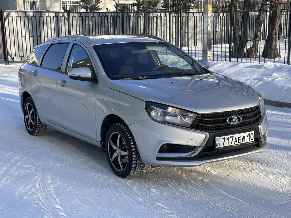 Продам Vesta SW 2018 год