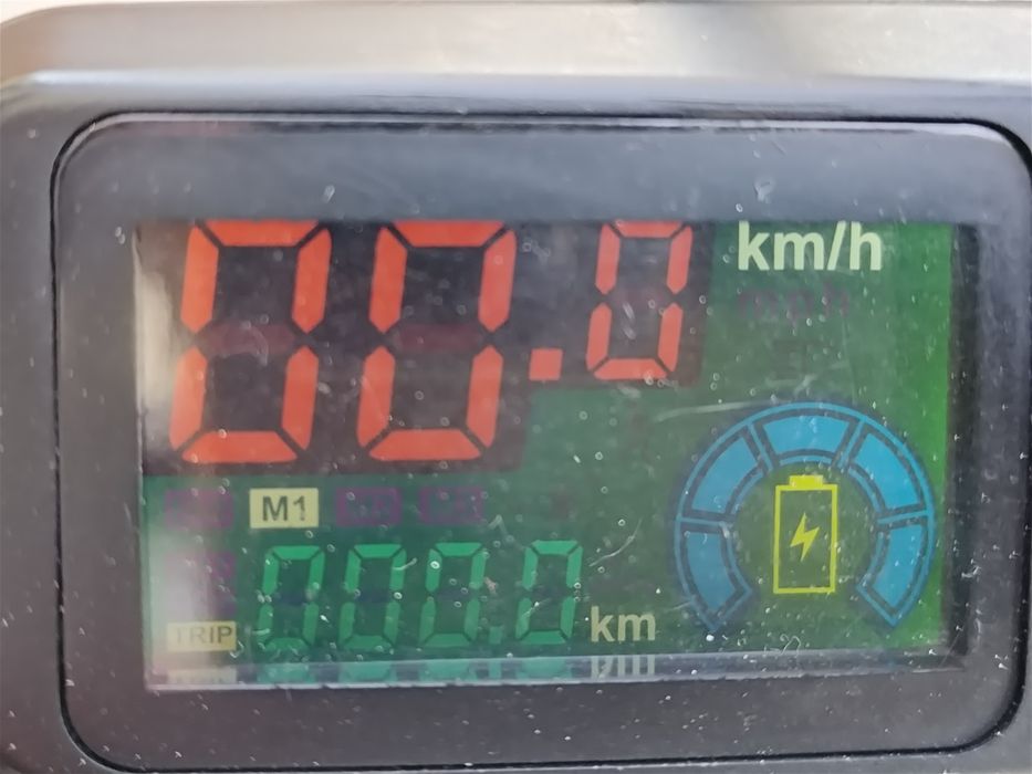 Продаю электросамокат