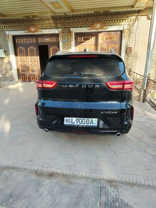 JETOUR X70 240 T. 2025 йил 4000 юрган