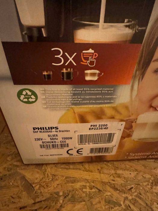 Philips LatteGo EP2236/40 – Cafea ca la cafenea, acasă!