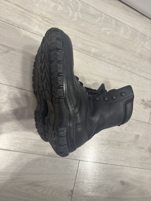 Продавам полицейски кубинки 42 номер