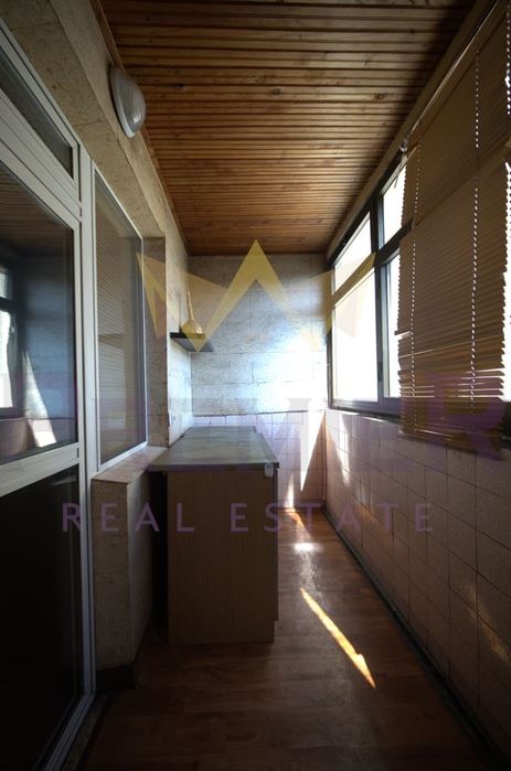 Продава се Тристаен апартамент в Бургас, Братя Миладинови - 90 кв.м за 1656 €/кв.м - Снимка #10