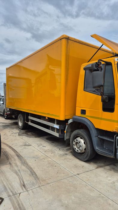 Vând lazi de camion