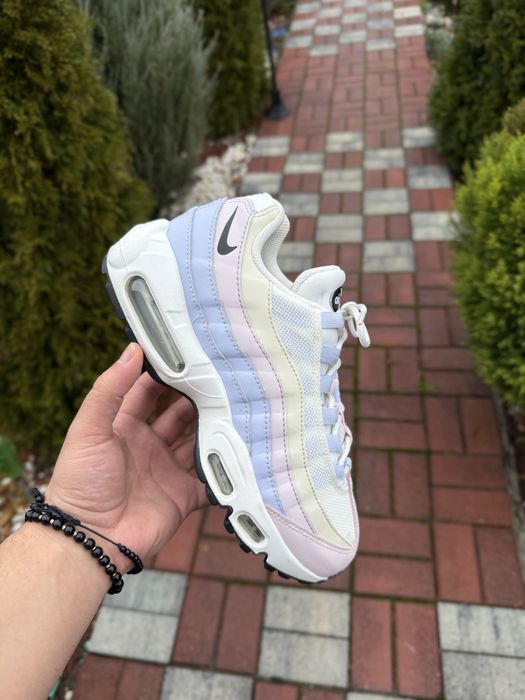 Nike Air Max 95 Rainbow