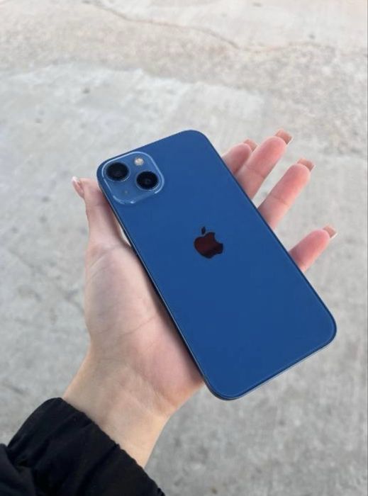 Продам iPhone 13 128