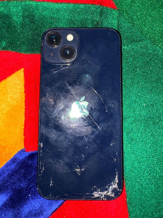 iphone 13.