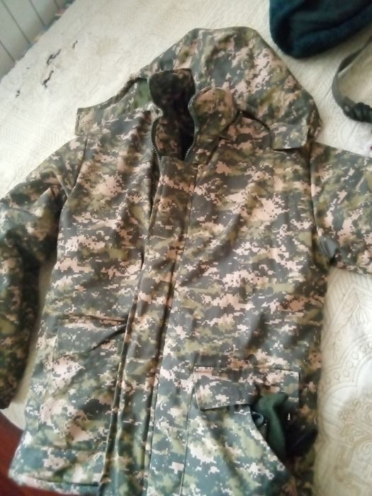Комуфляж, бушлат, ремень, шапка