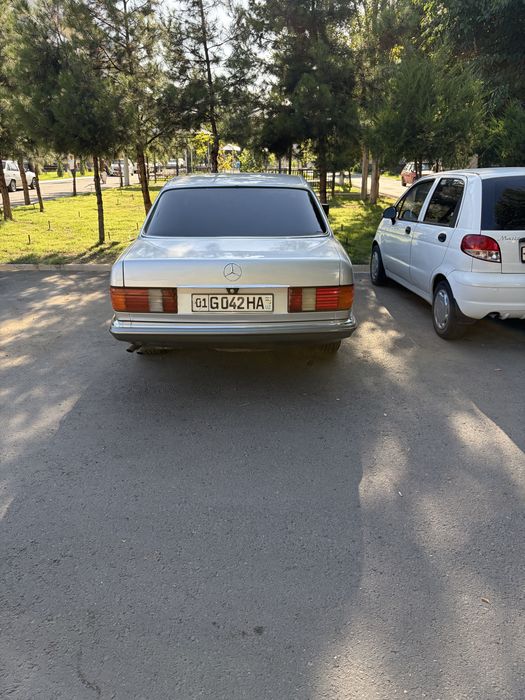 Merssedes benz 1985 yil avtomat retro