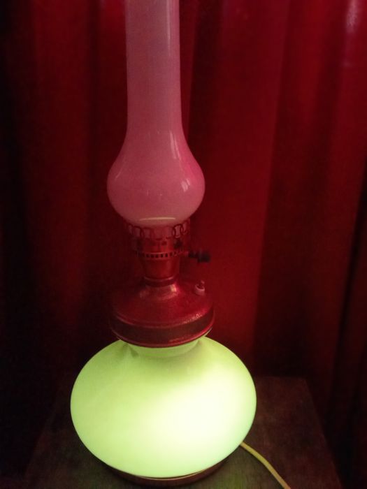 Советская настолная лампа (светильник).