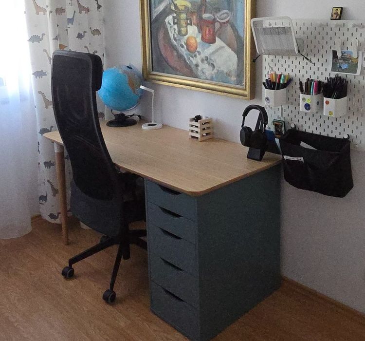 Birou Ikea cu sertare 140x65 cm