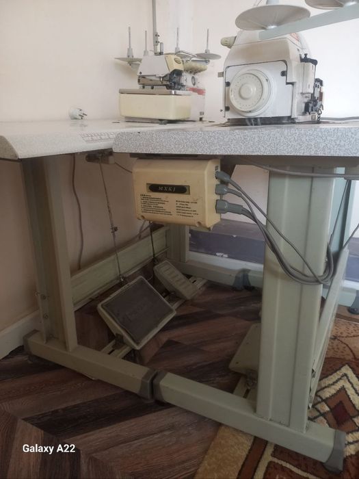 оверлок машиналар сотилади