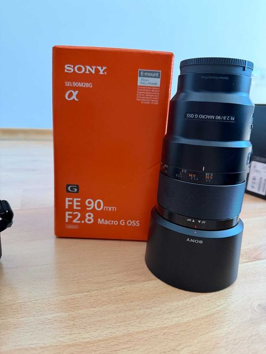 обектив Sony FE 90mm f/2.8 Macro G OSS