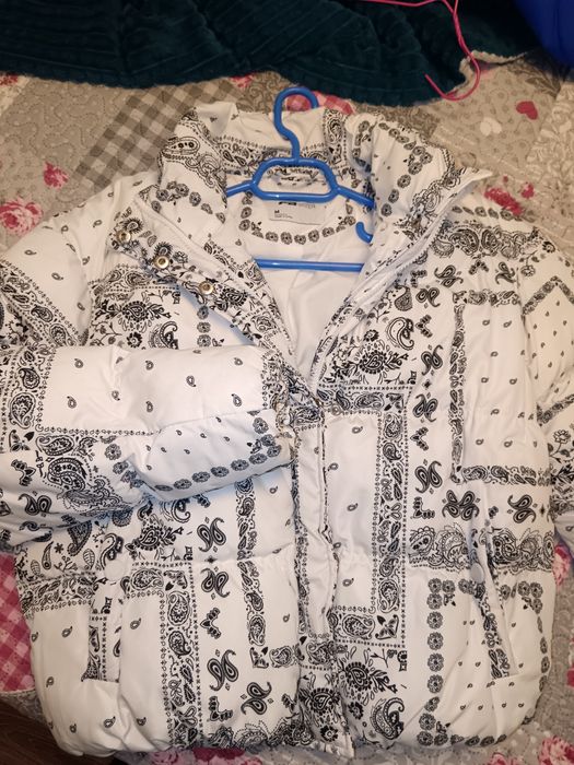 Geacă Bershka mărimea M