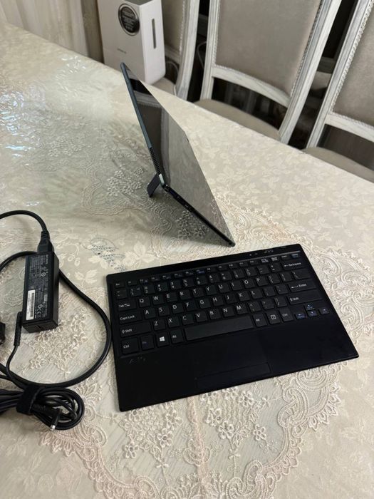 Срочно продаётся Sony VAIO Tap 11