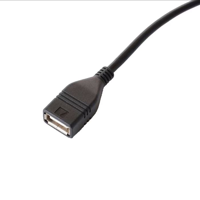 Cablu Adaptor AMI MMI cu USB pentru Volkswagen, Audi, Skoda