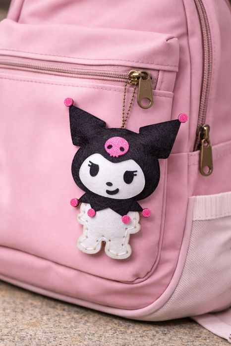 Мягкая игрушка брелок Куроми из фетра.